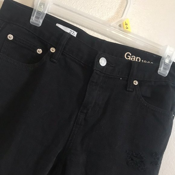 GAP Black Midrise Distressed Girlfriend Straight Leg Jeans Size 27R - Picture 4 of 8